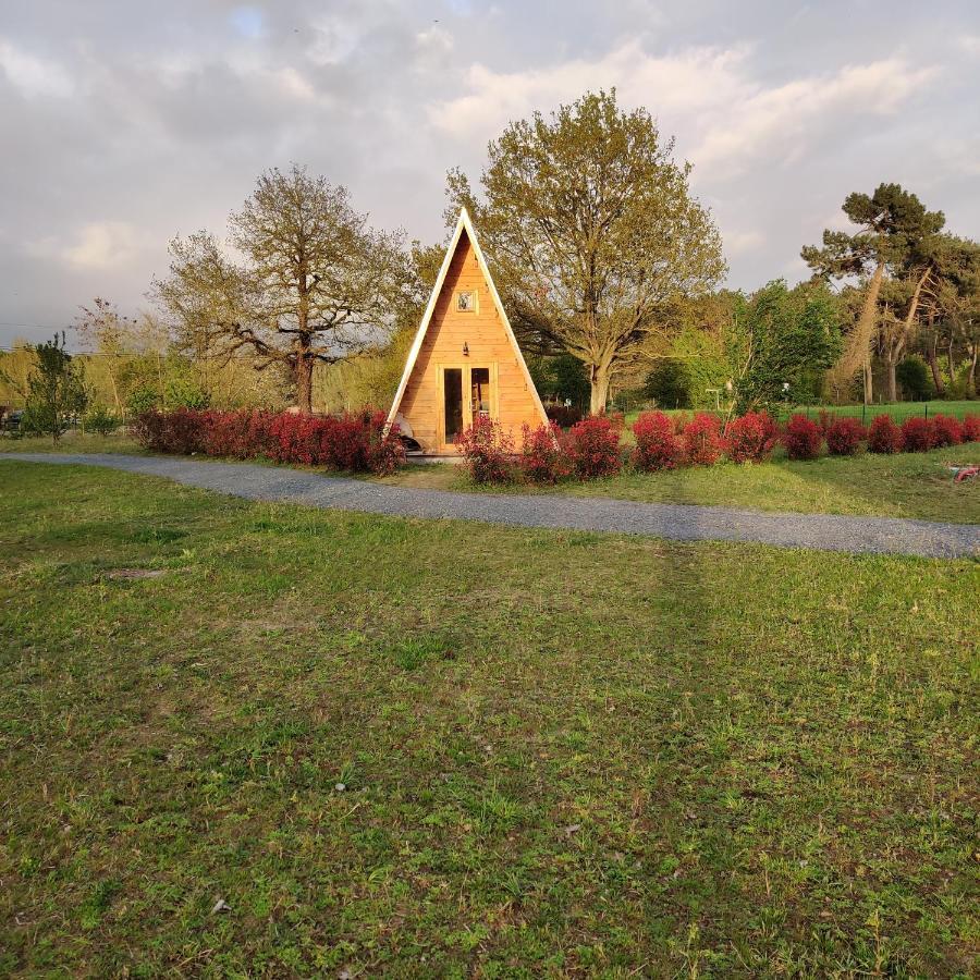 Villa Tipi Apache Des Monteaux à Vivy Extérieur photo