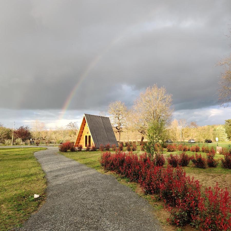 Villa Tipi Apache Des Monteaux à Vivy Extérieur photo