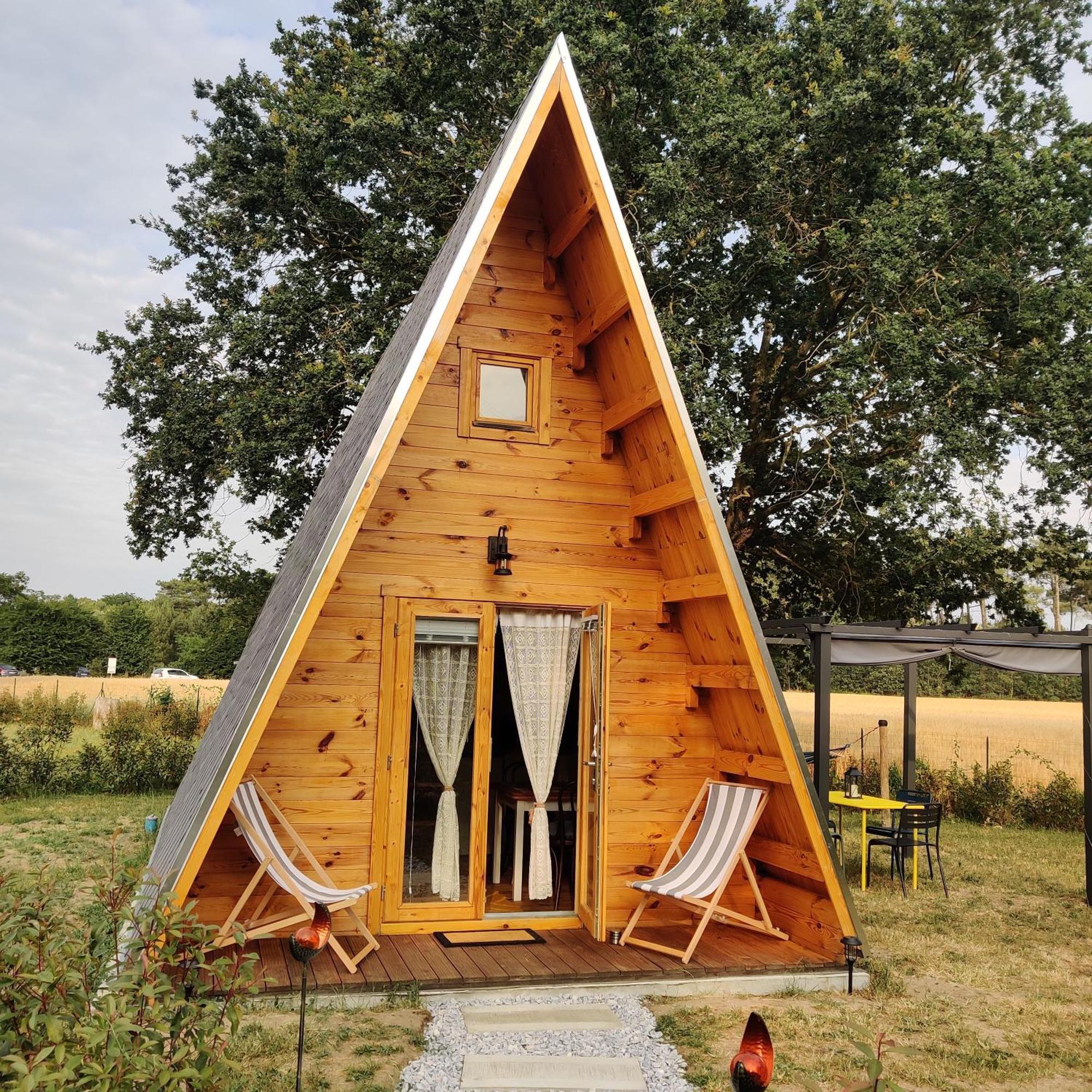 Villa Tipi Apache Des Monteaux à Vivy Extérieur photo