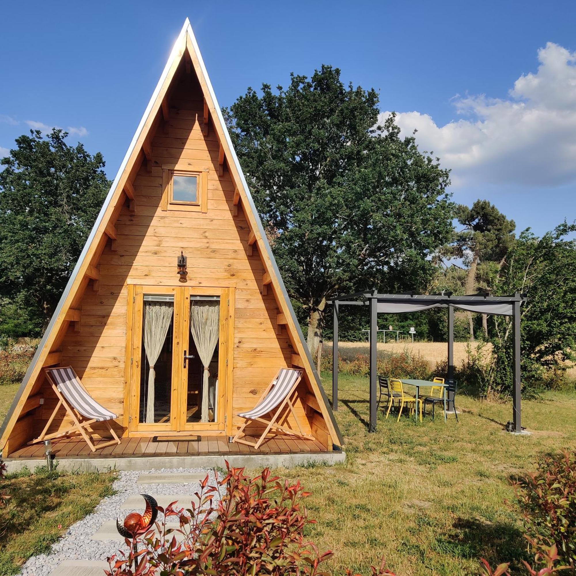 Villa Tipi Apache Des Monteaux à Vivy Extérieur photo